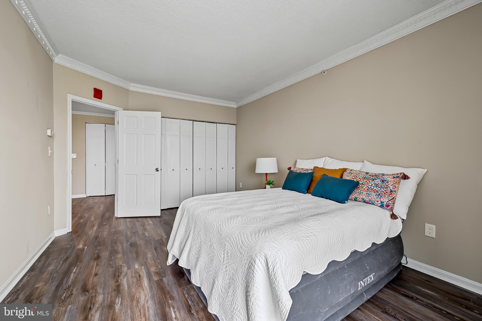 PENTHOUSE CONDOMINIUMS - Residential