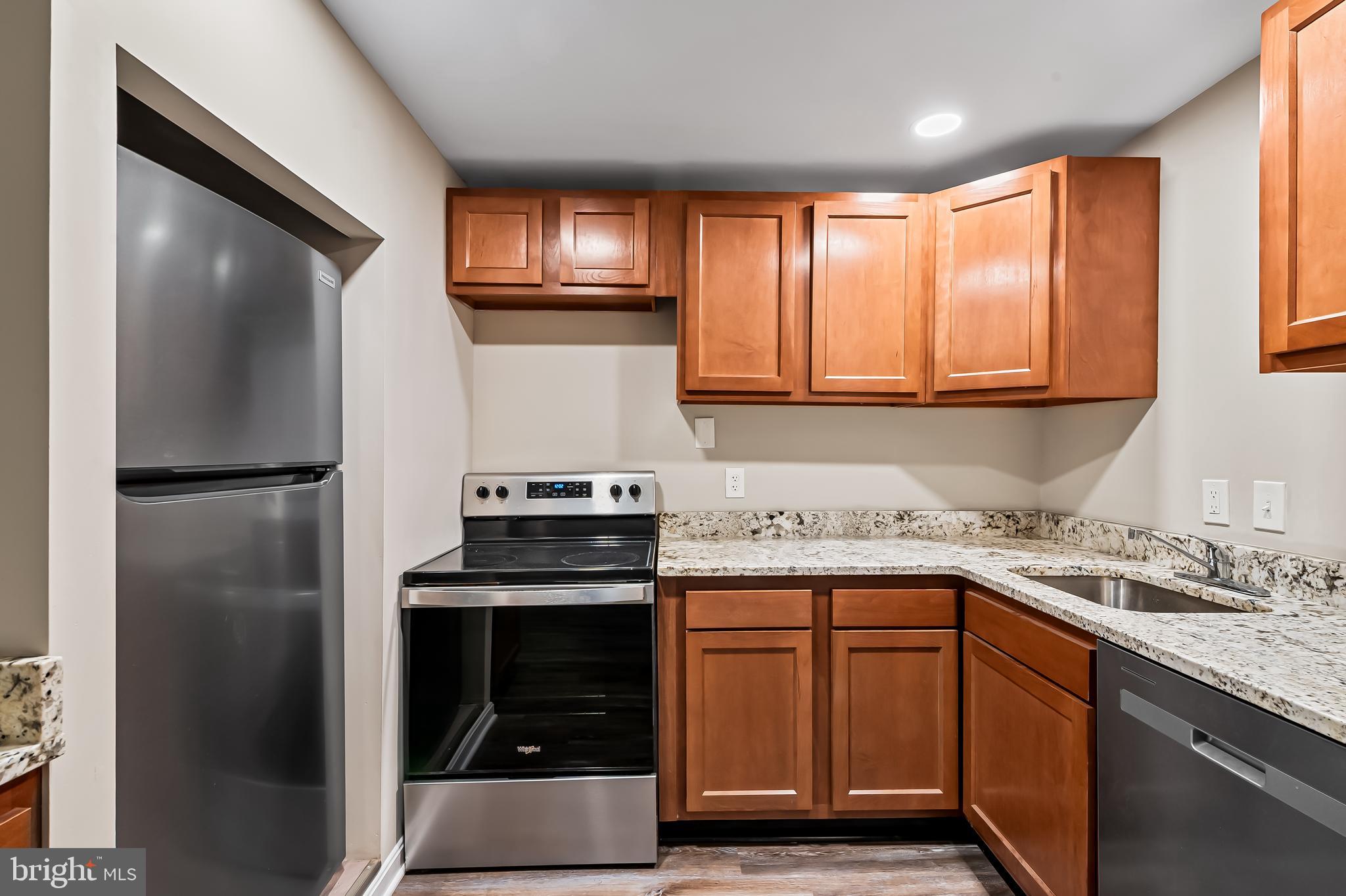 PENTHOUSE CONDOMINIUMS - Residential