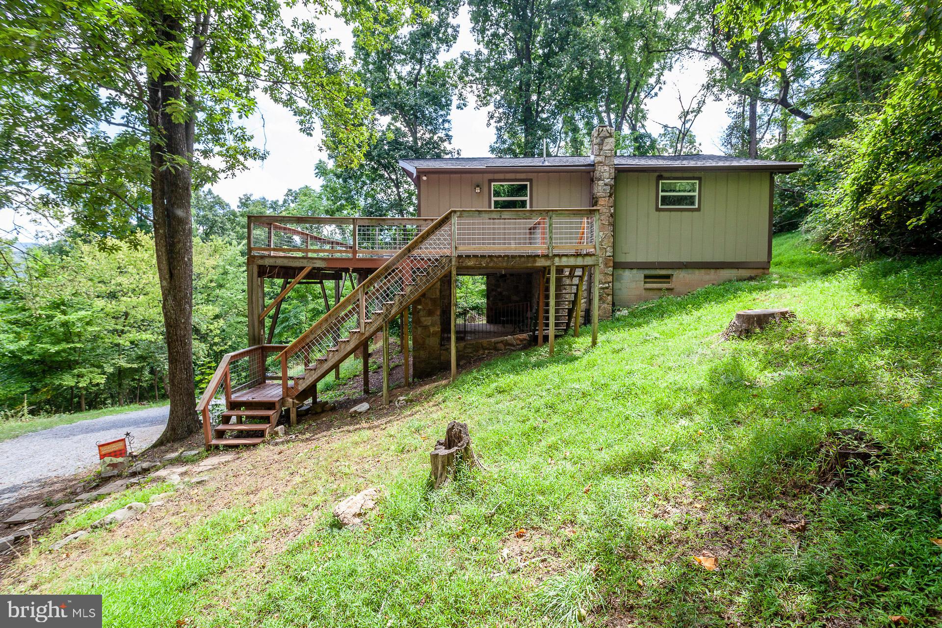 PINE GROVE - Residential