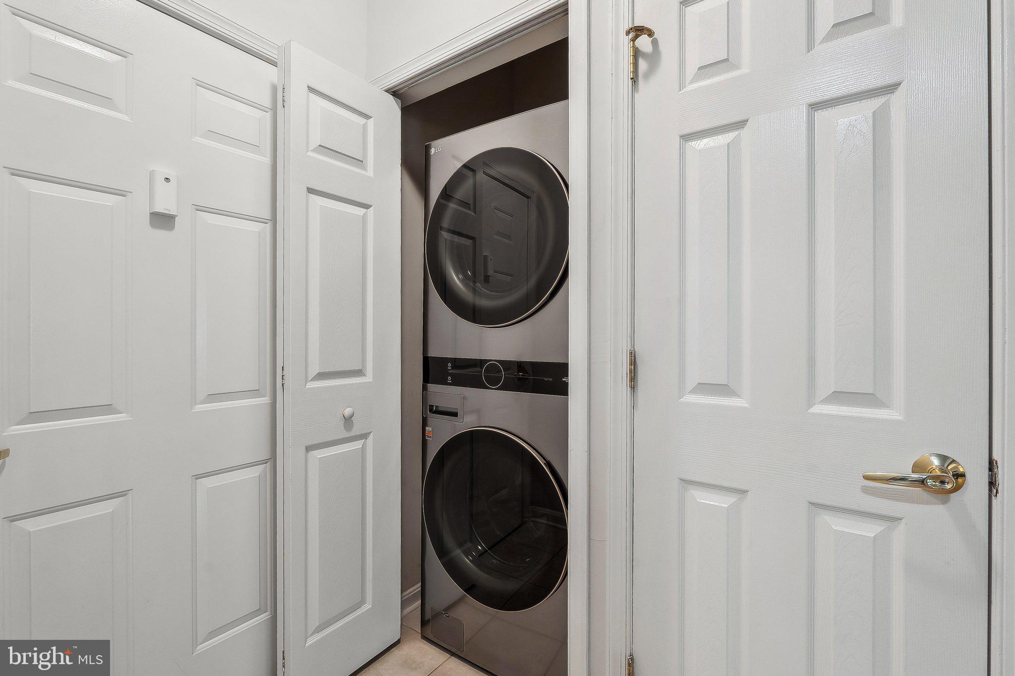 PALAZZO AT PARK CENTER - Residential