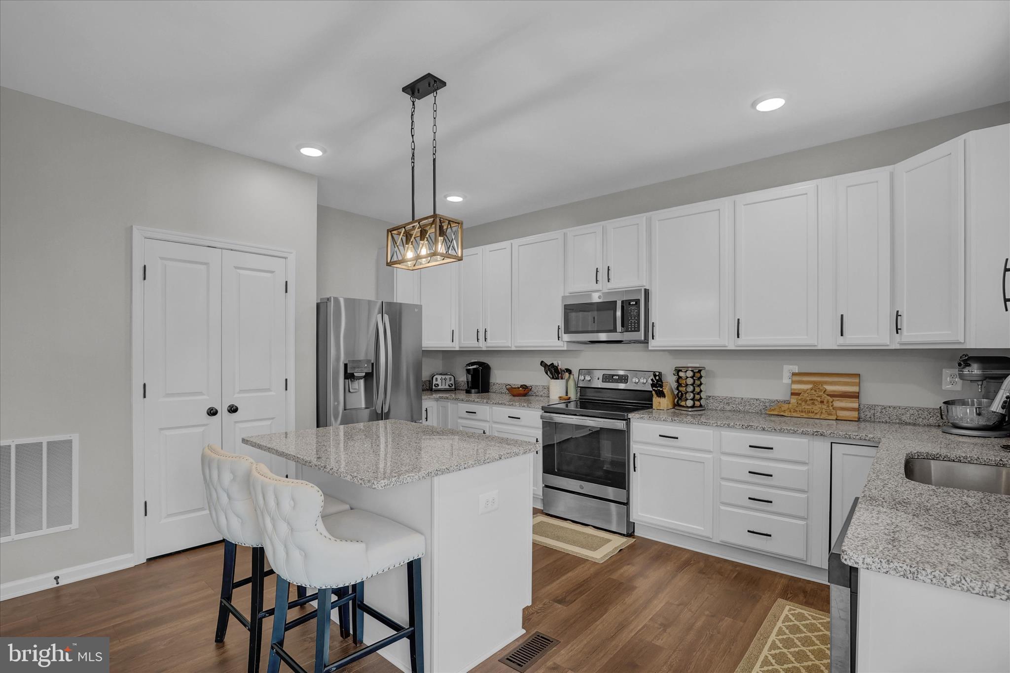 LEXINGTON ESTATES - Residential