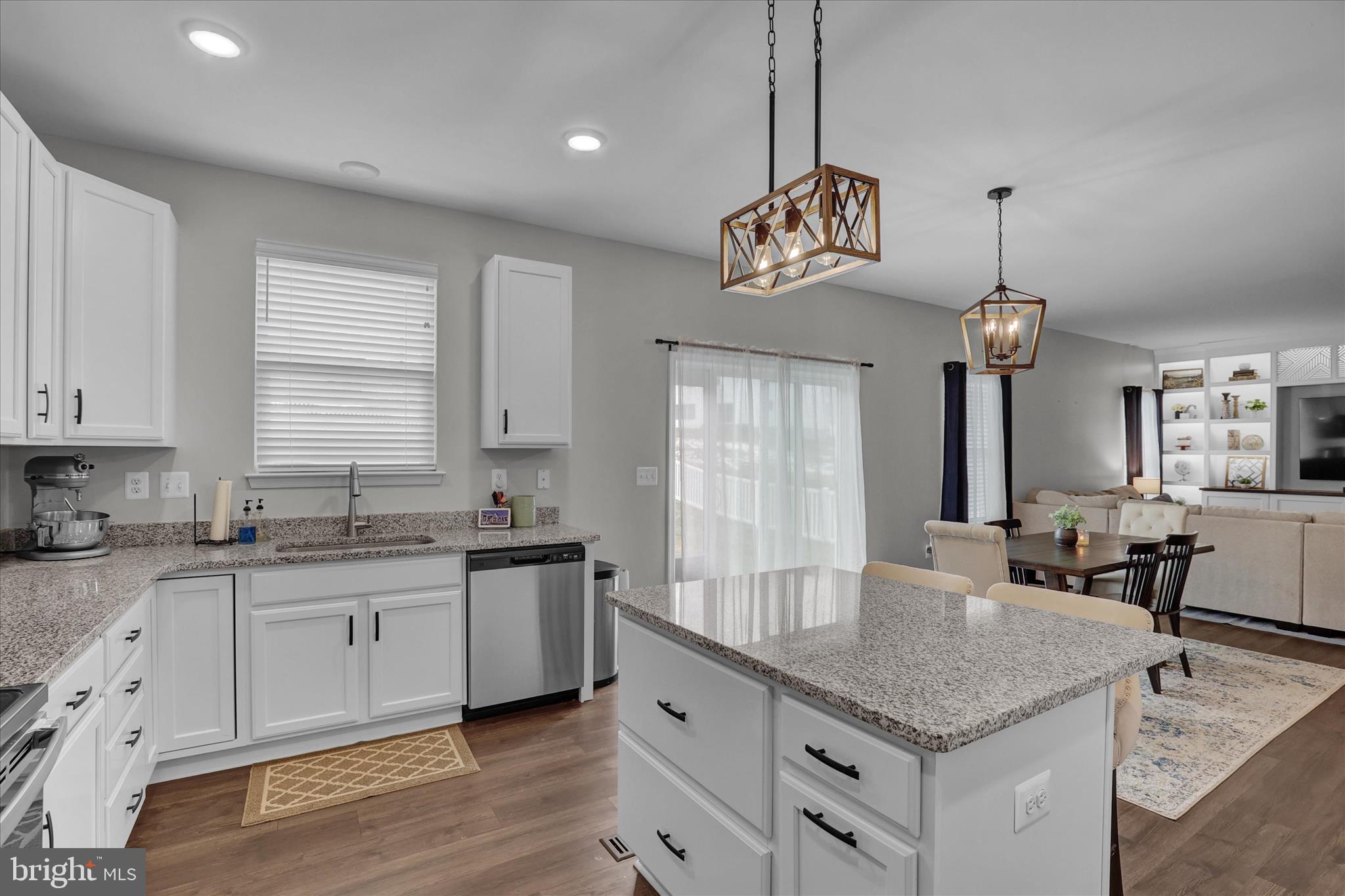 LEXINGTON ESTATES - Residential