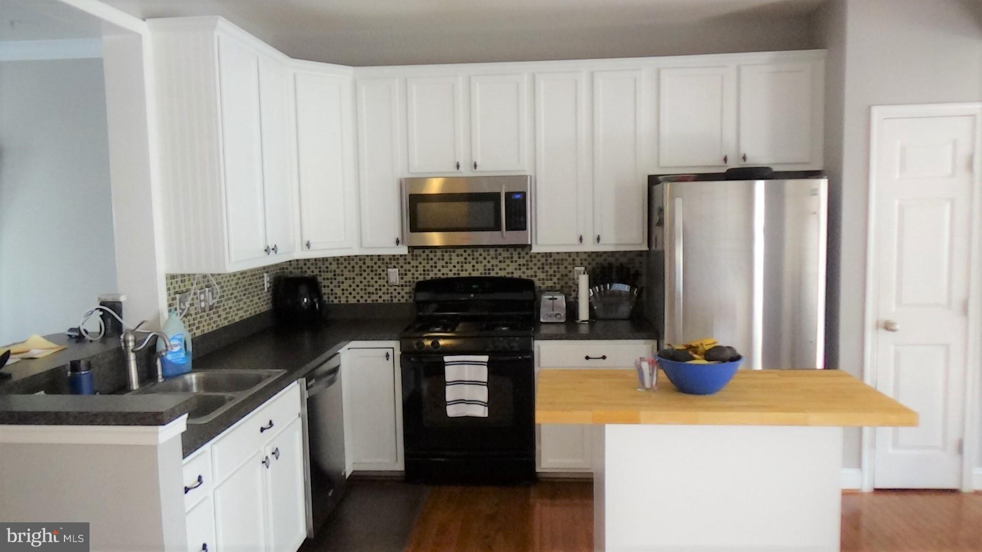 TANYARD SPRINGS - Residential Lease