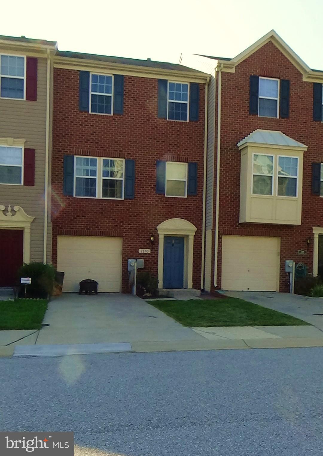 TANYARD SPRINGS - Residential Lease