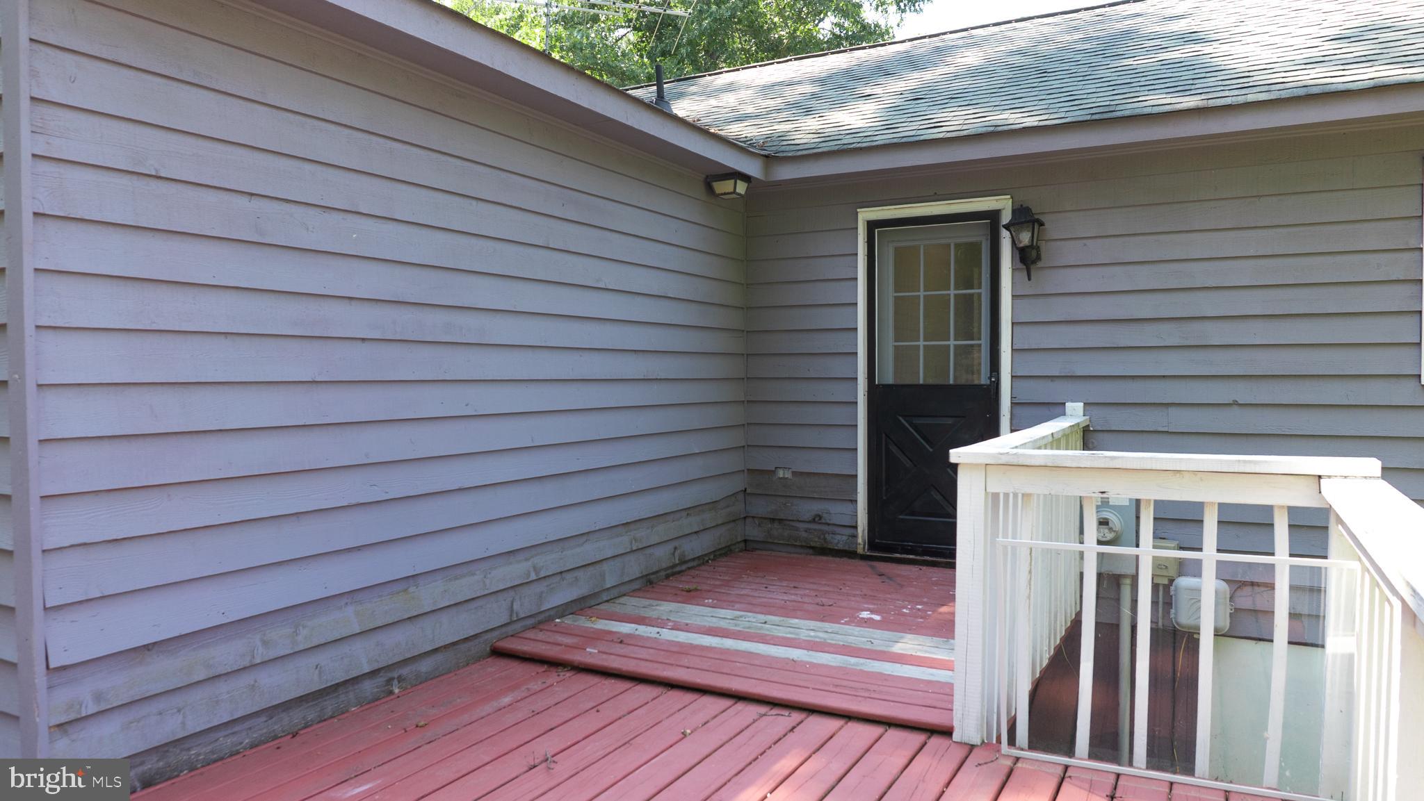 LAKE LAND OR - Residential