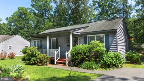 762 CANTERBURY DRIVE RUTHER GLEN VA 22546
