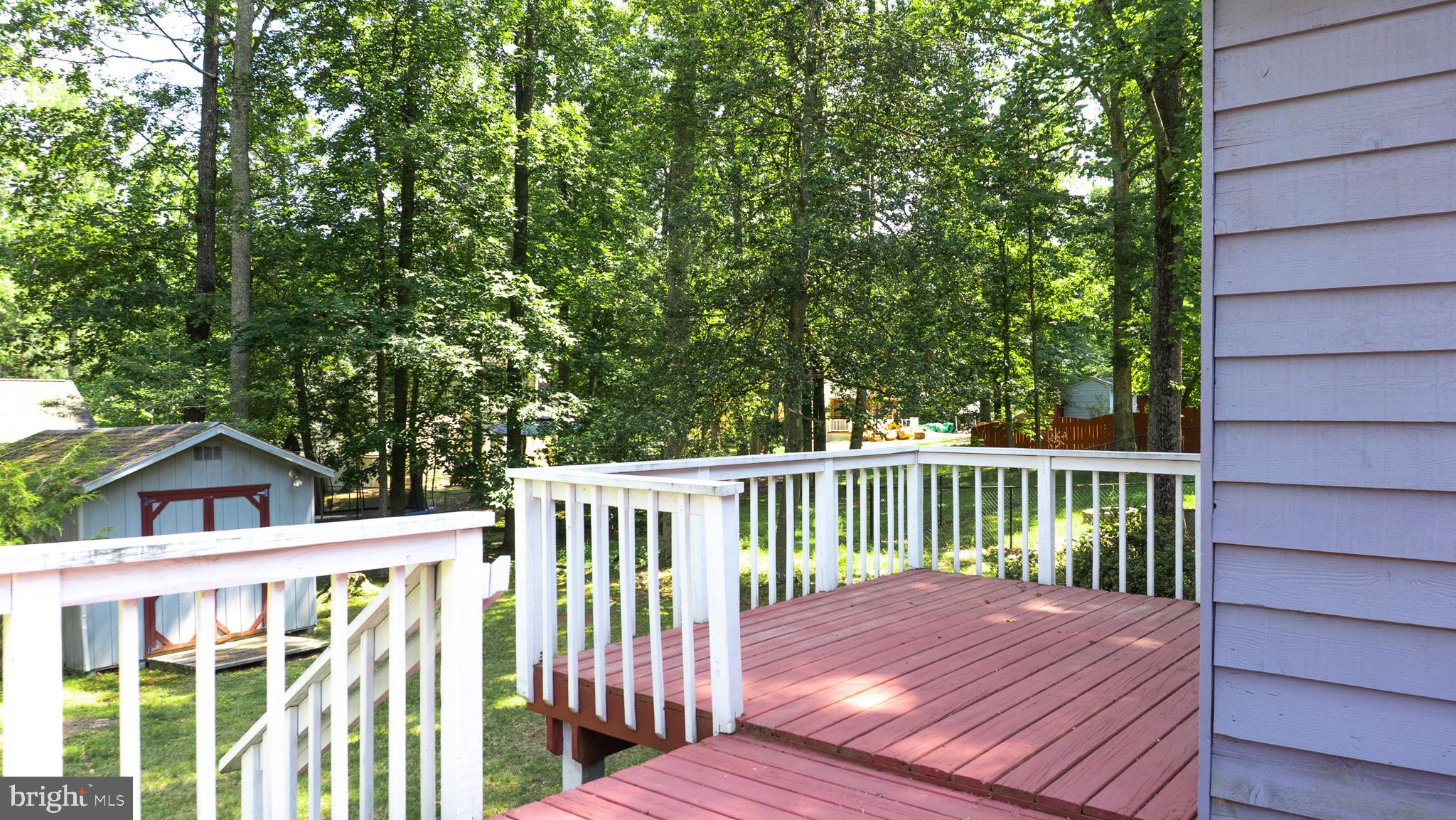 LAKE LAND OR - Residential