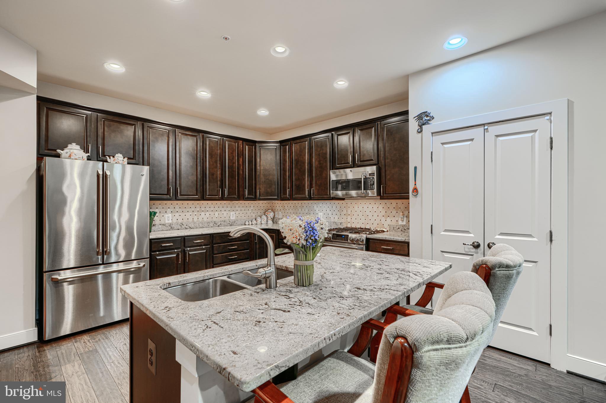 WALDEN WOODS - Residential