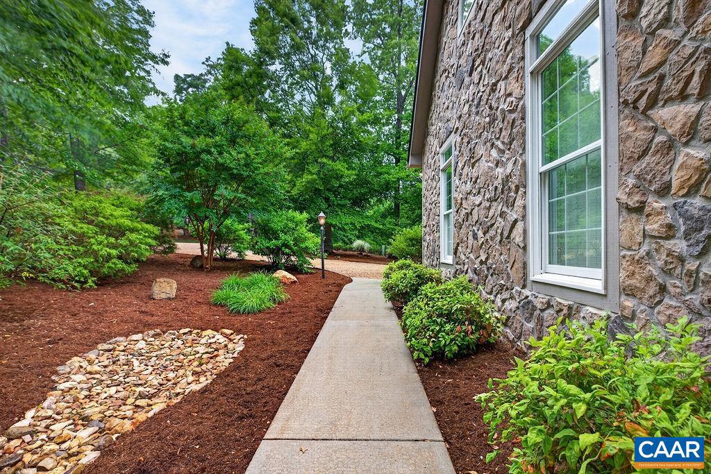 267 CEDAR GLEN CLOSE