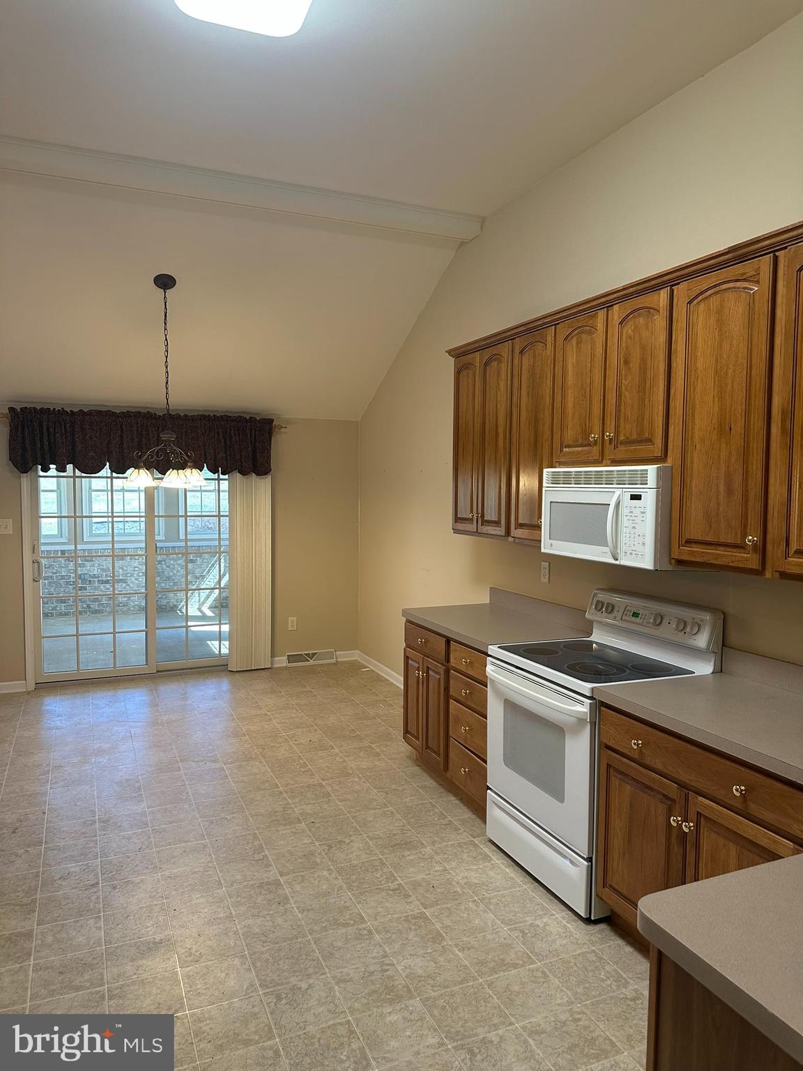 PENN NATIONAL ESTATES - Residential