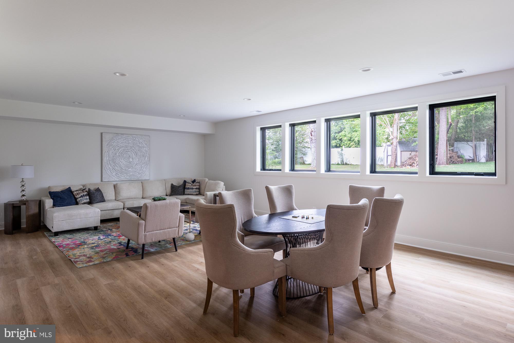 PIMMIT HILLS - Residential