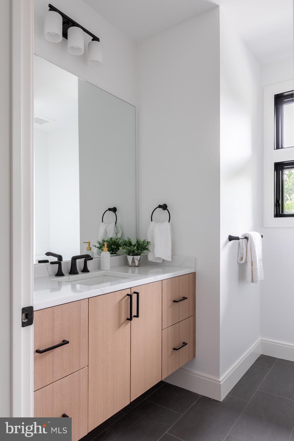 PIMMIT HILLS - Residential