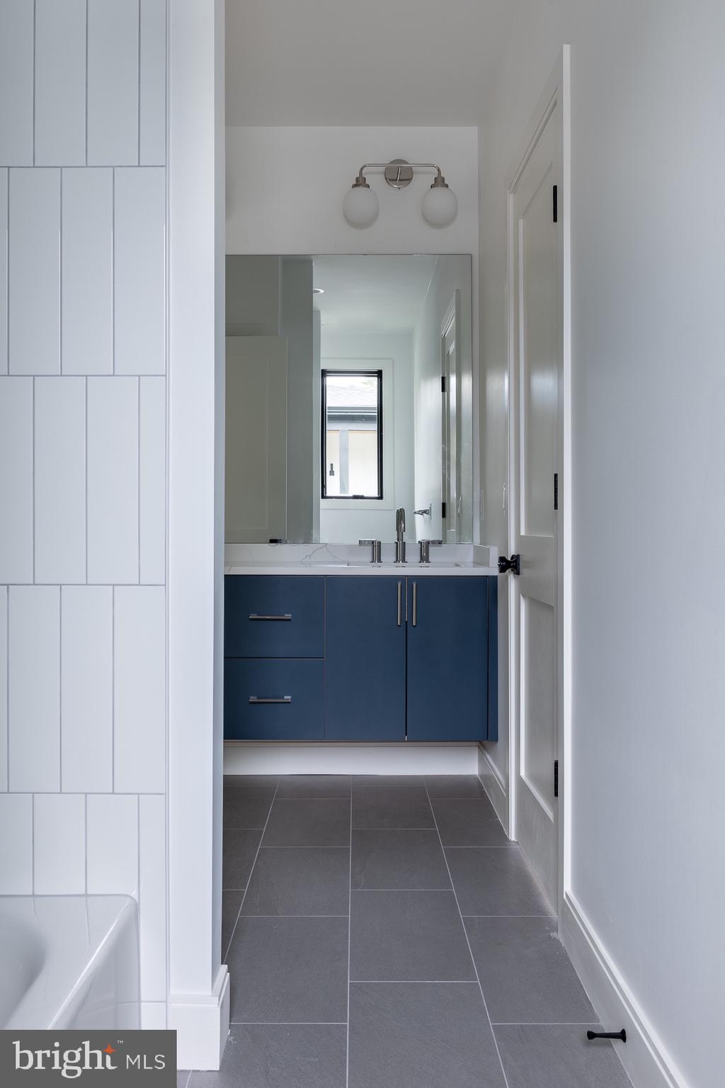 PIMMIT HILLS - Residential