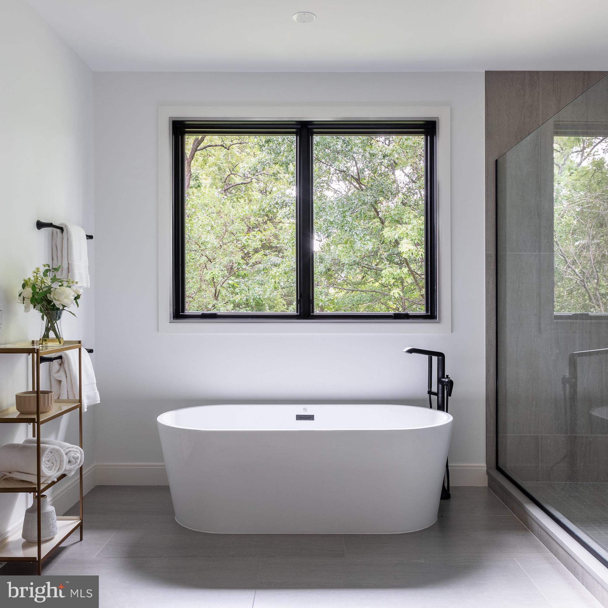 PIMMIT HILLS - Residential