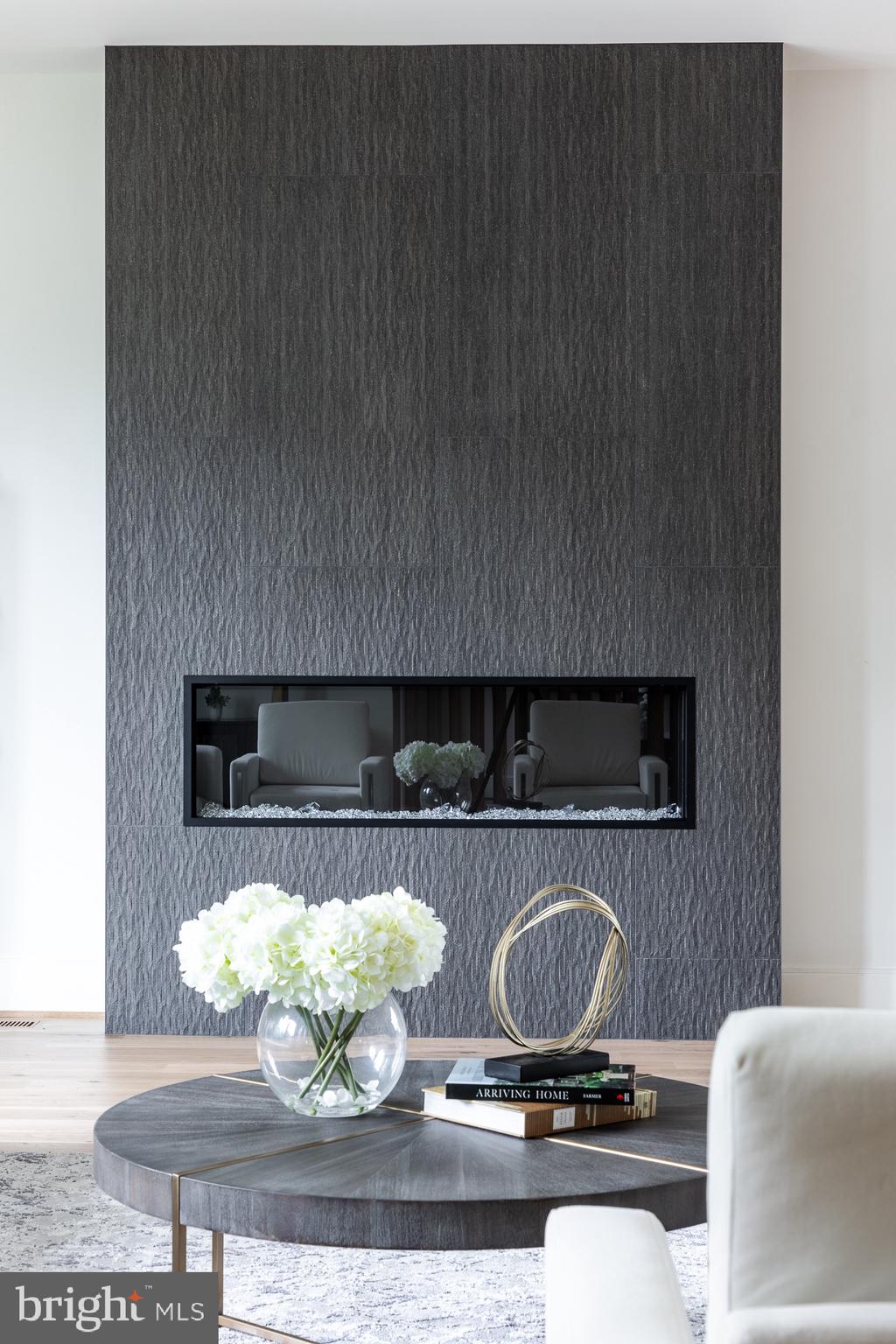 PIMMIT HILLS - Residential