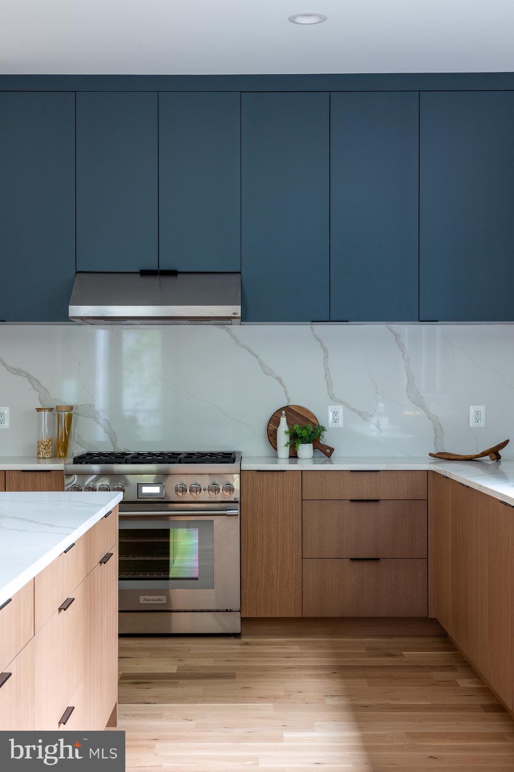 PIMMIT HILLS - Residential