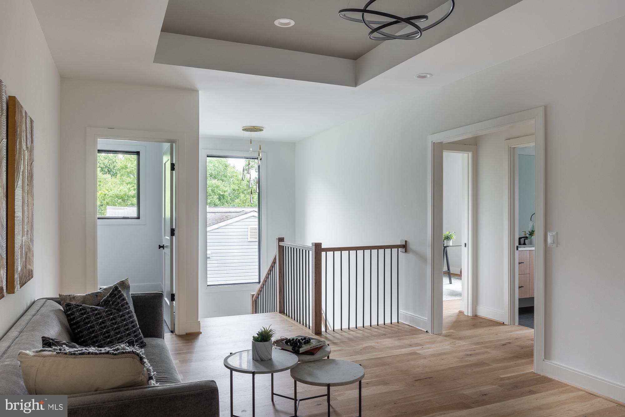 PIMMIT HILLS - Residential