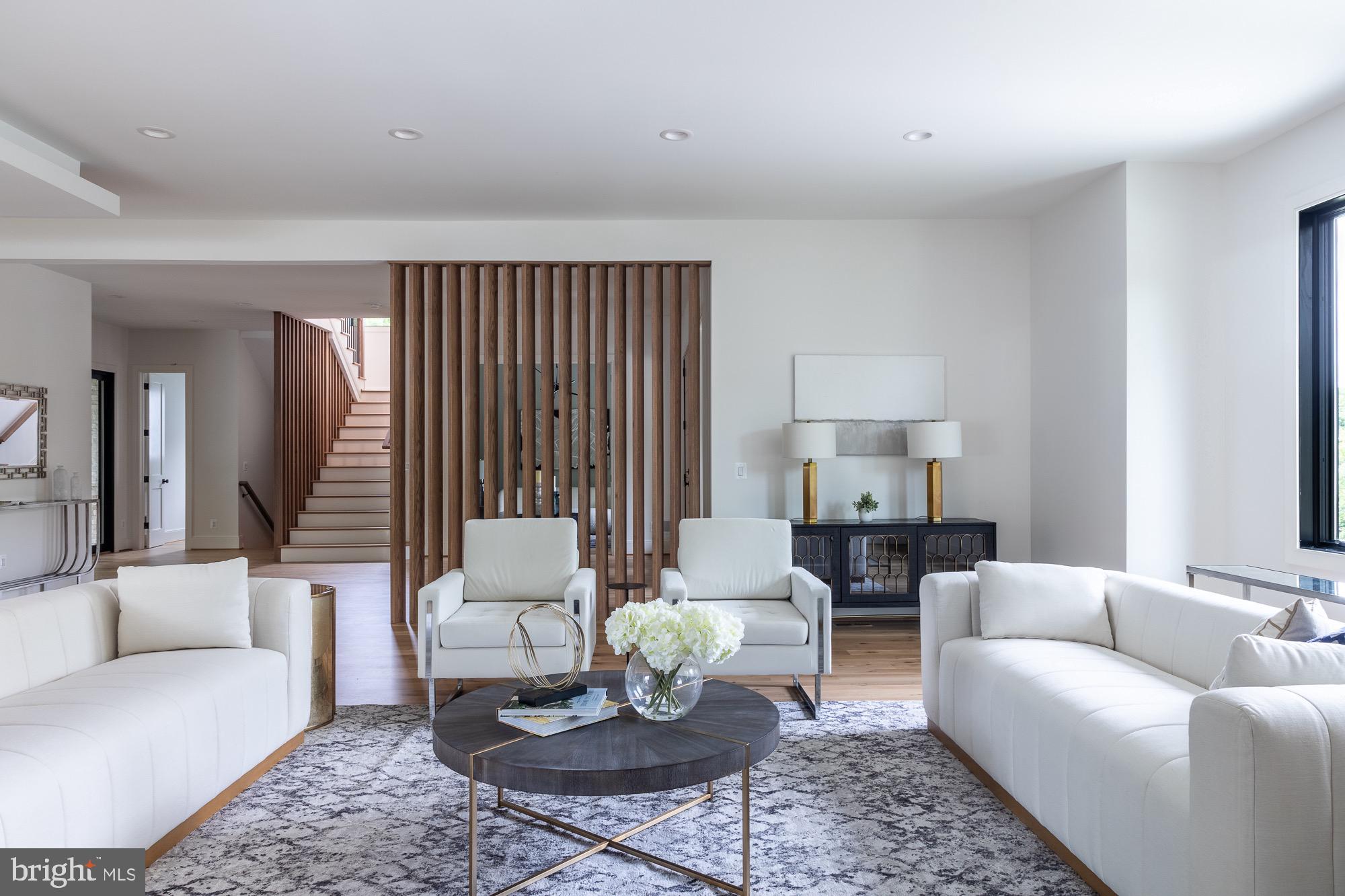 PIMMIT HILLS - Residential