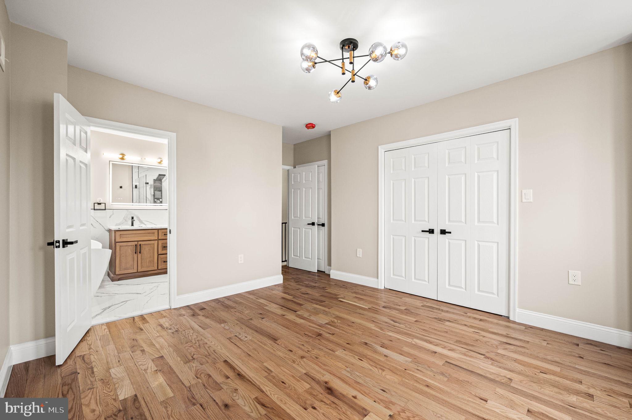 GIRARD ESTATES - Residential