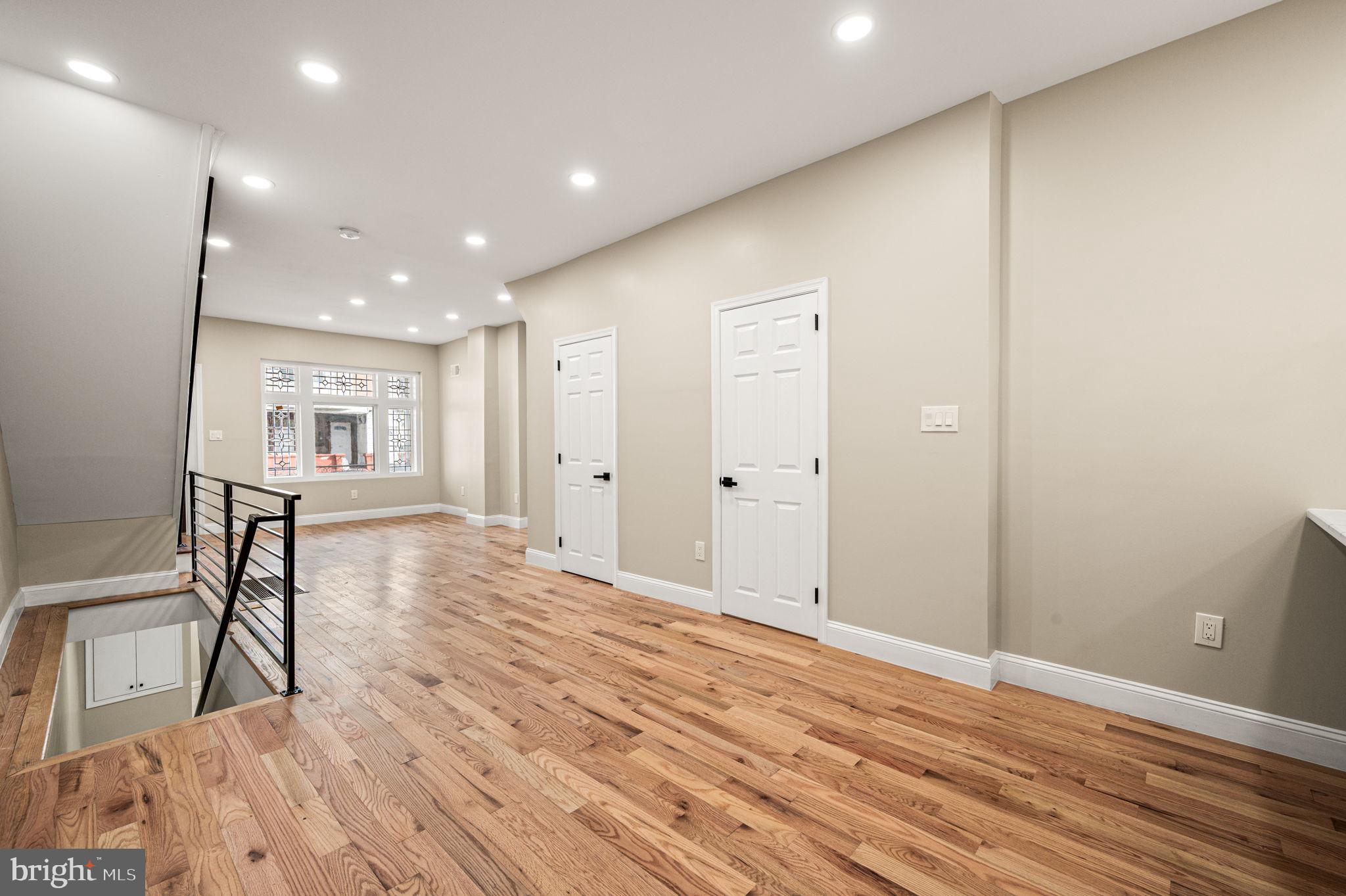 GIRARD ESTATES - Residential