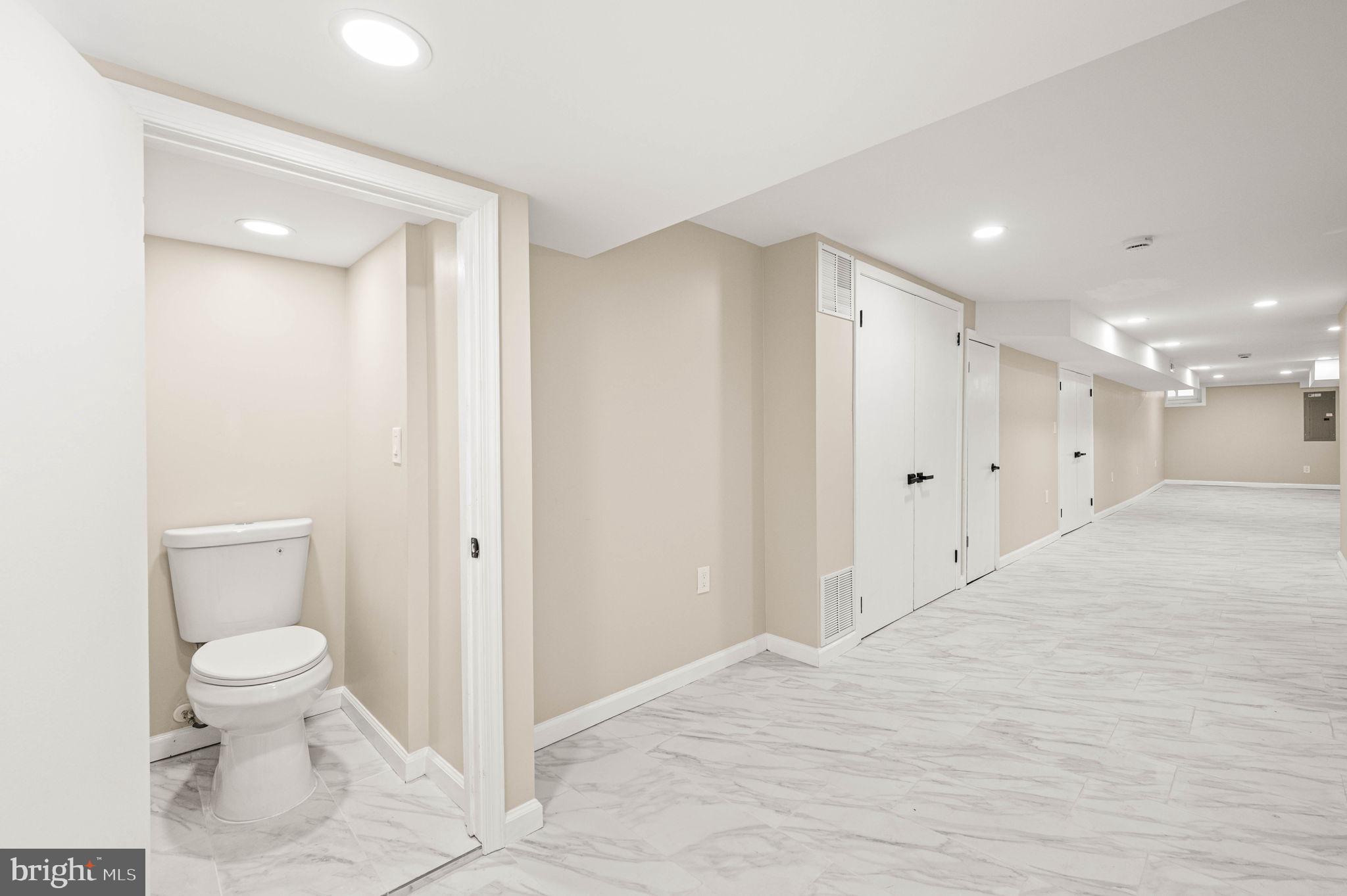 GIRARD ESTATES - Residential