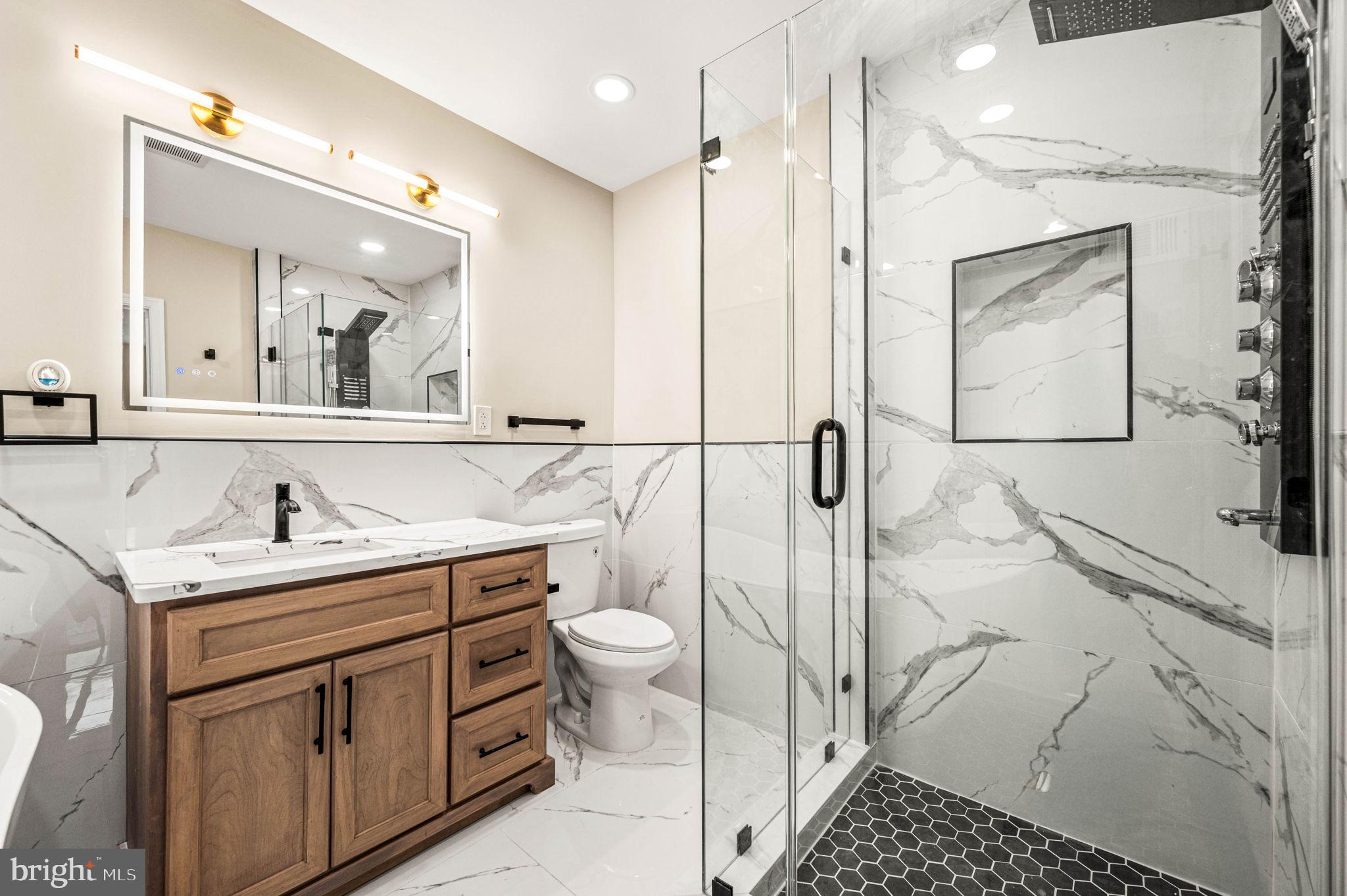 GIRARD ESTATES - Residential