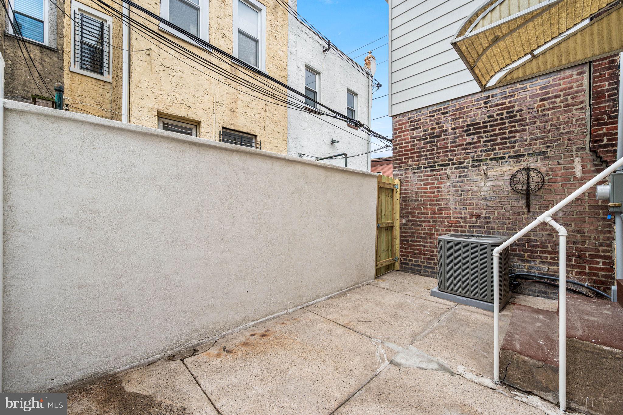 GIRARD ESTATES - Residential