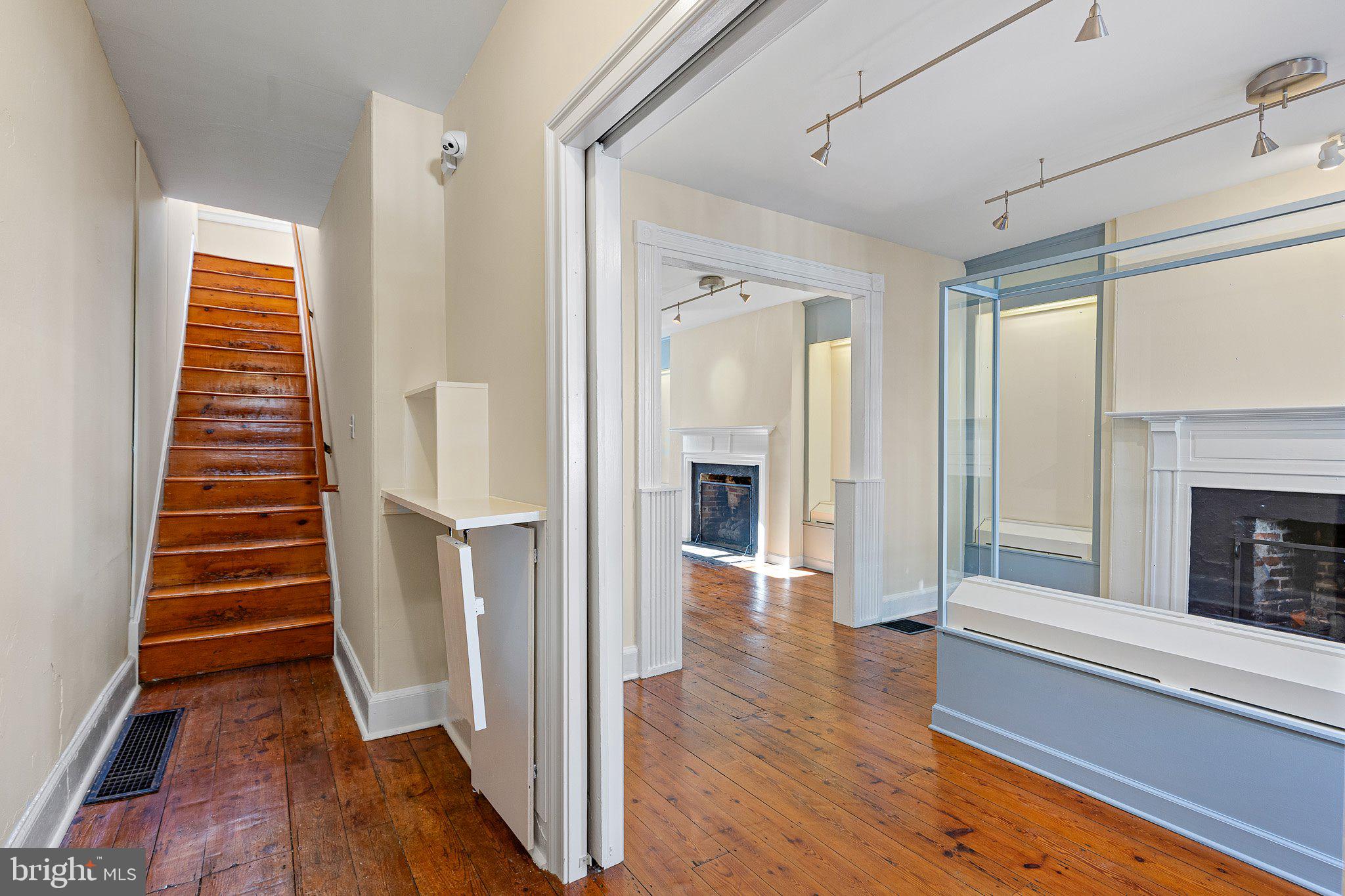 118 DELAWARE STREET
