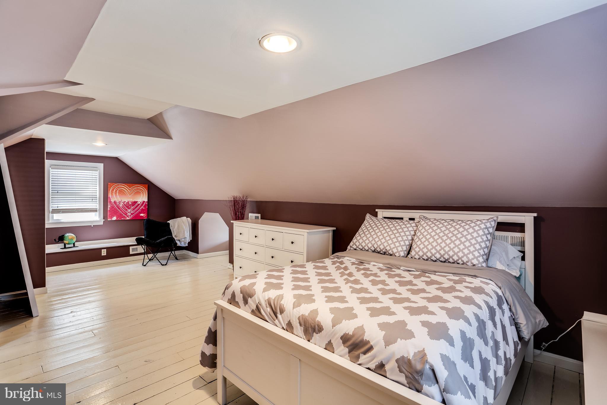 HOMEWOOD - Residential