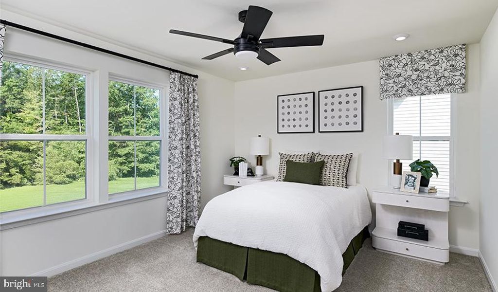 Photo of 2813 White Tail Drive, LOCUST GROVE, VA 22508 (MLS # VAOR2012830)