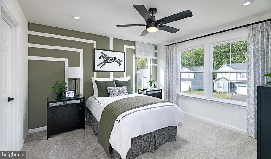 2813 WHITE TAIL DRIVE