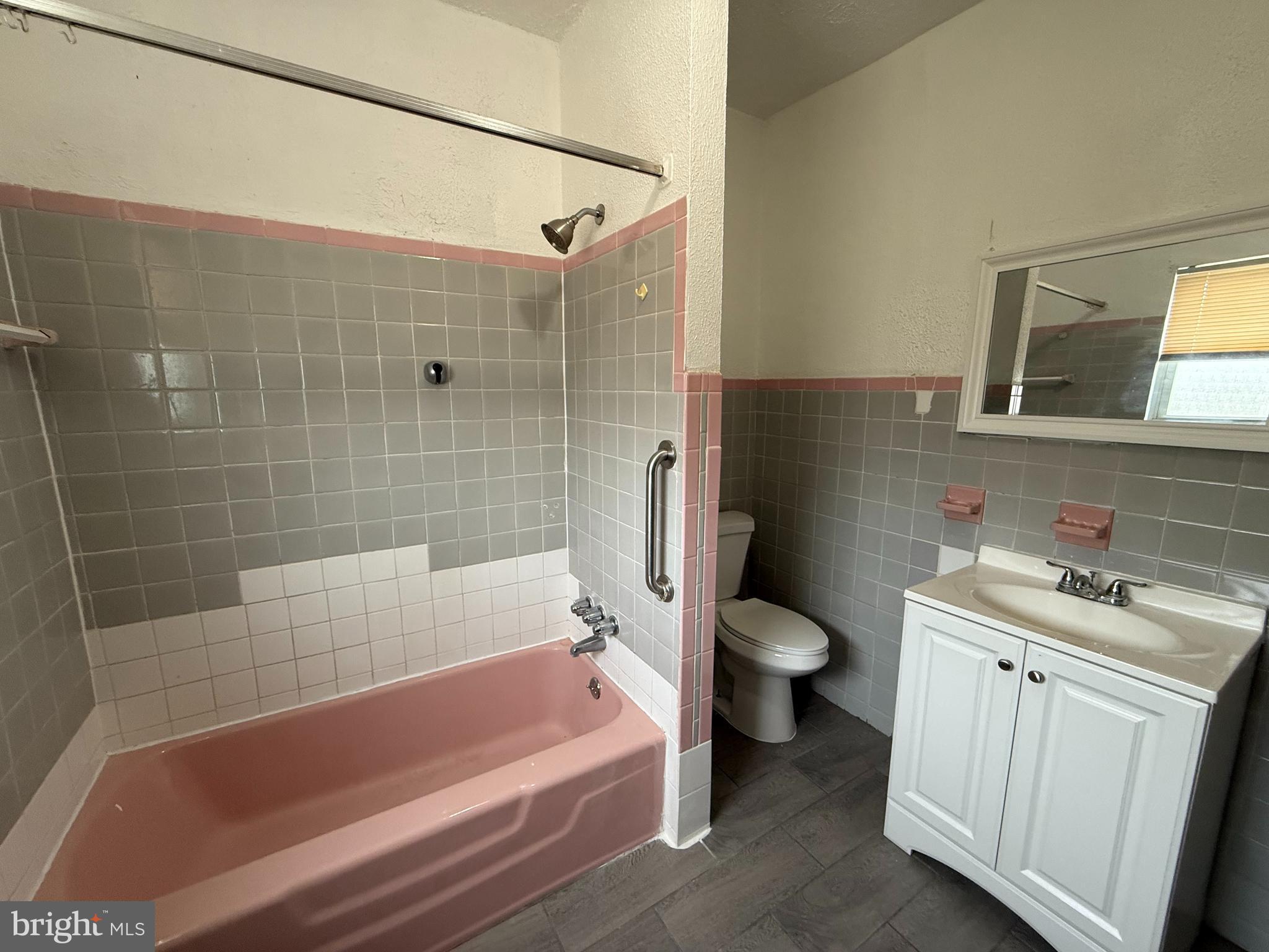 WHITMAN - Residential