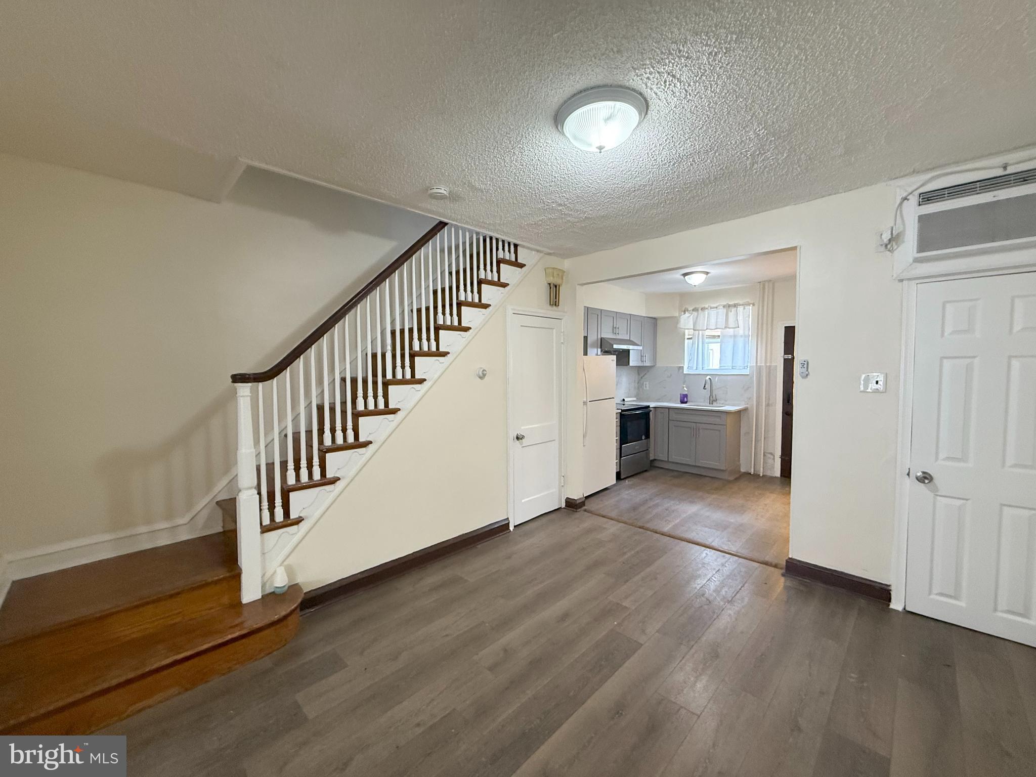 WHITMAN - Residential