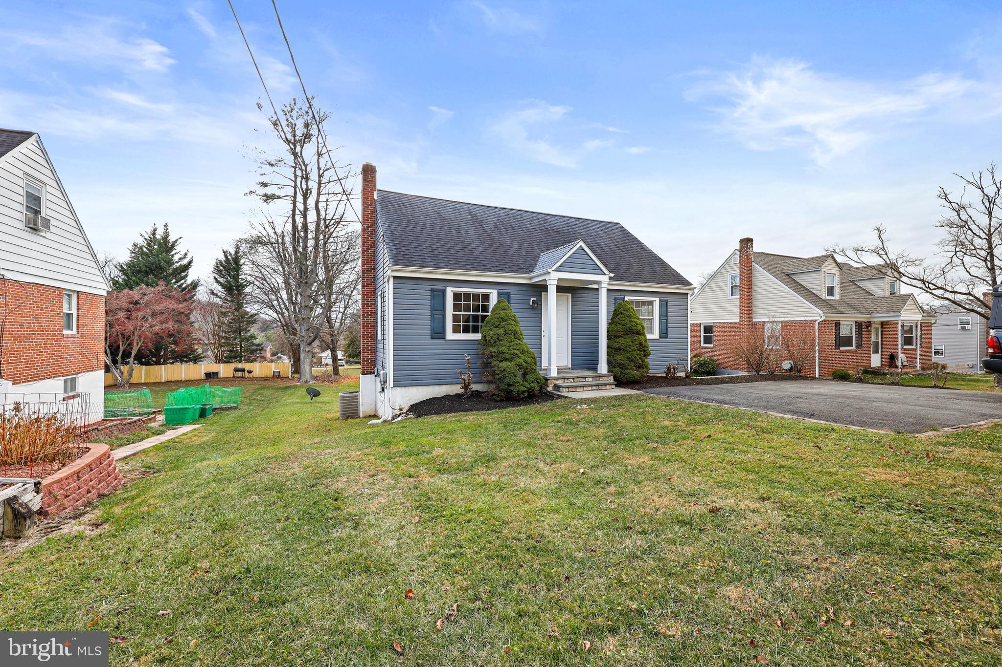 GREENTOP MANOR - Residential