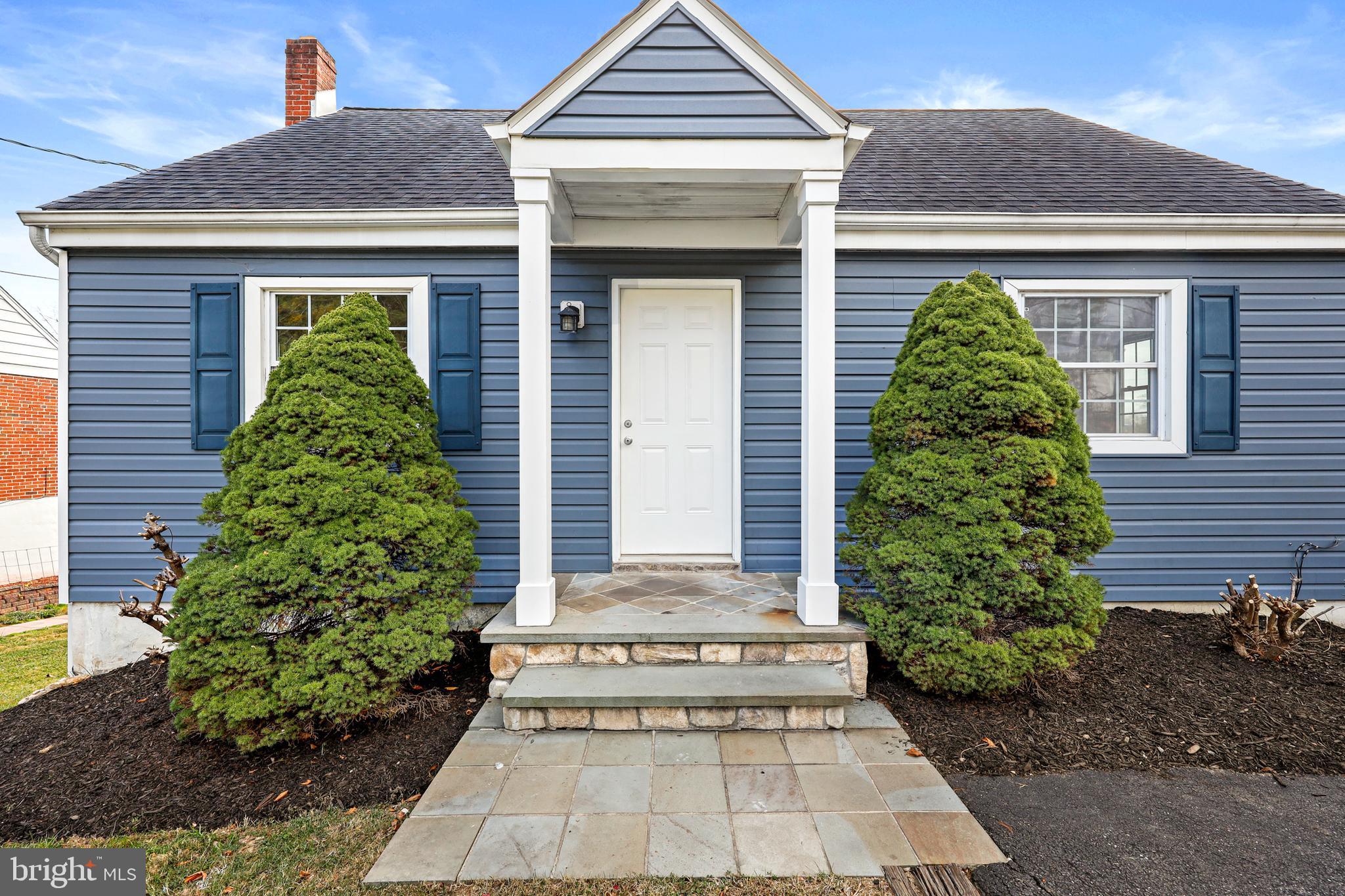 GREENTOP MANOR - Residential