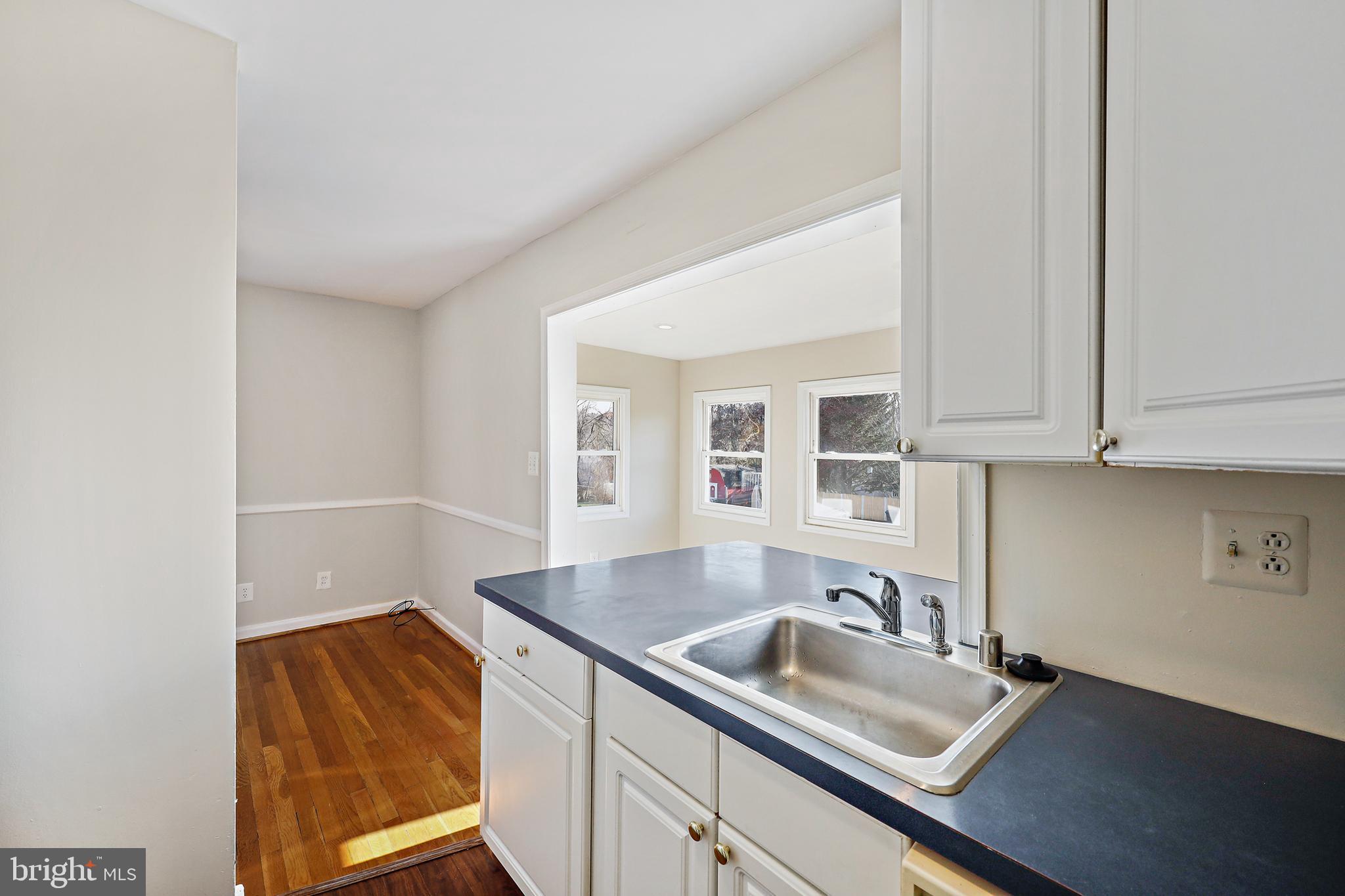 GREENTOP MANOR - Residential