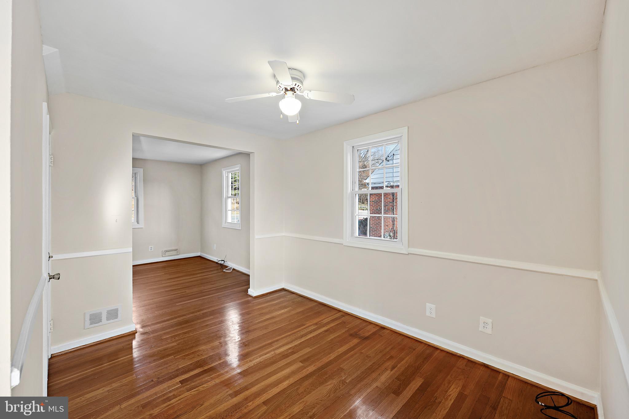 GREENTOP MANOR - Residential