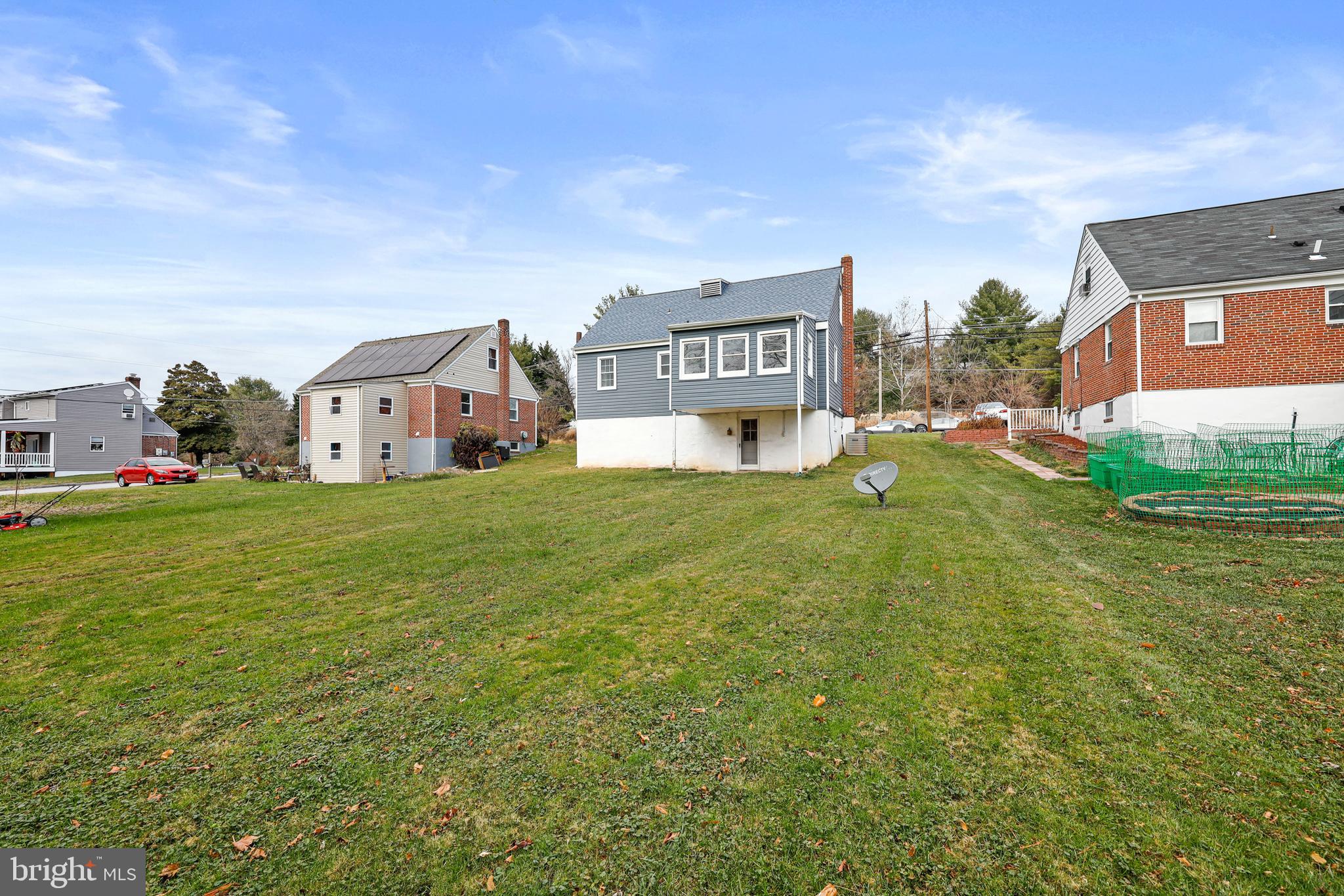 GREENTOP MANOR - Residential