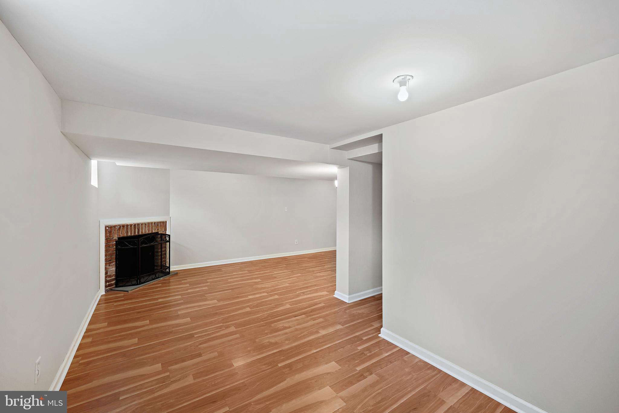 GREENTOP MANOR - Residential