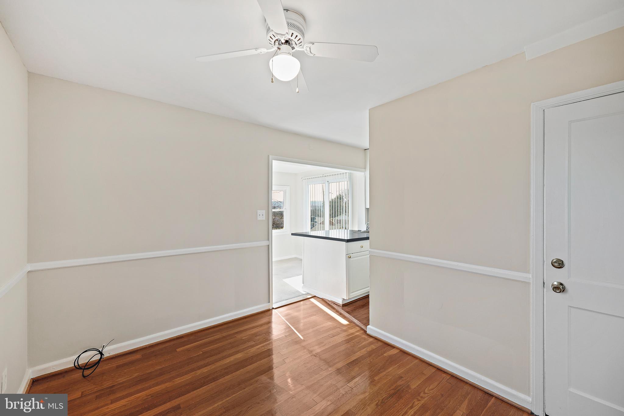 GREENTOP MANOR - Residential