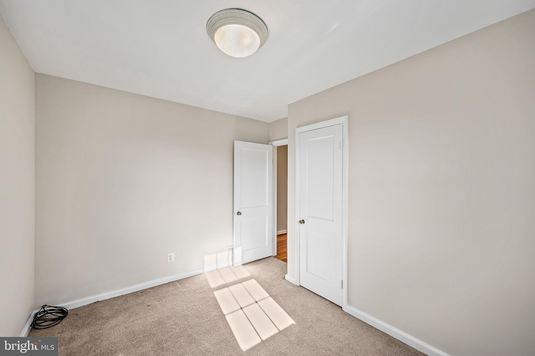 GREENTOP MANOR - Residential