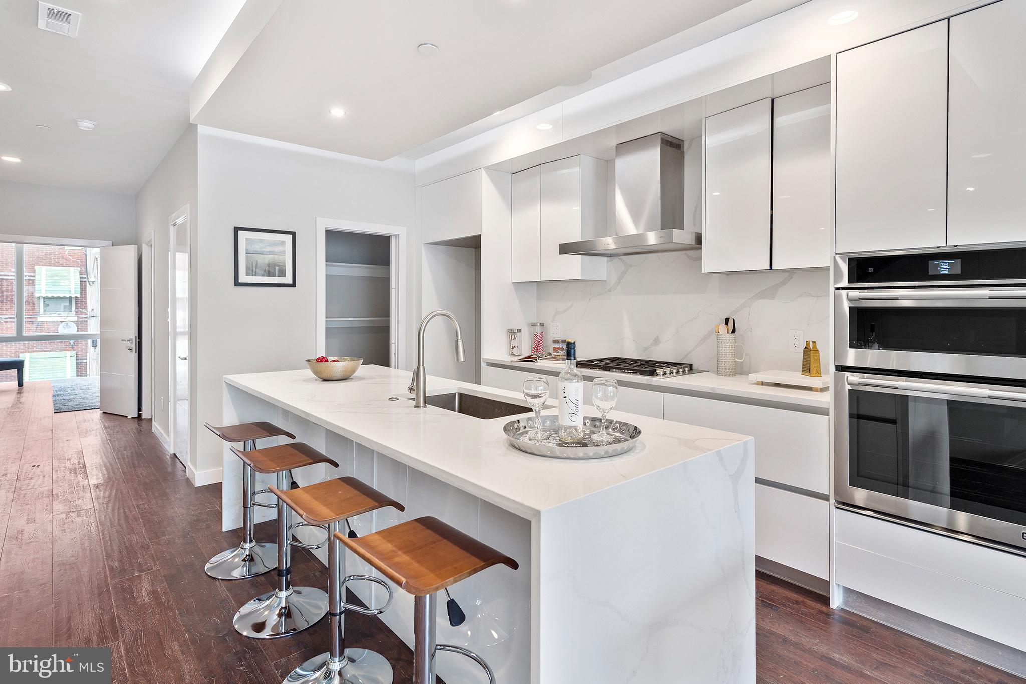 FRANCISVILLE - Residential