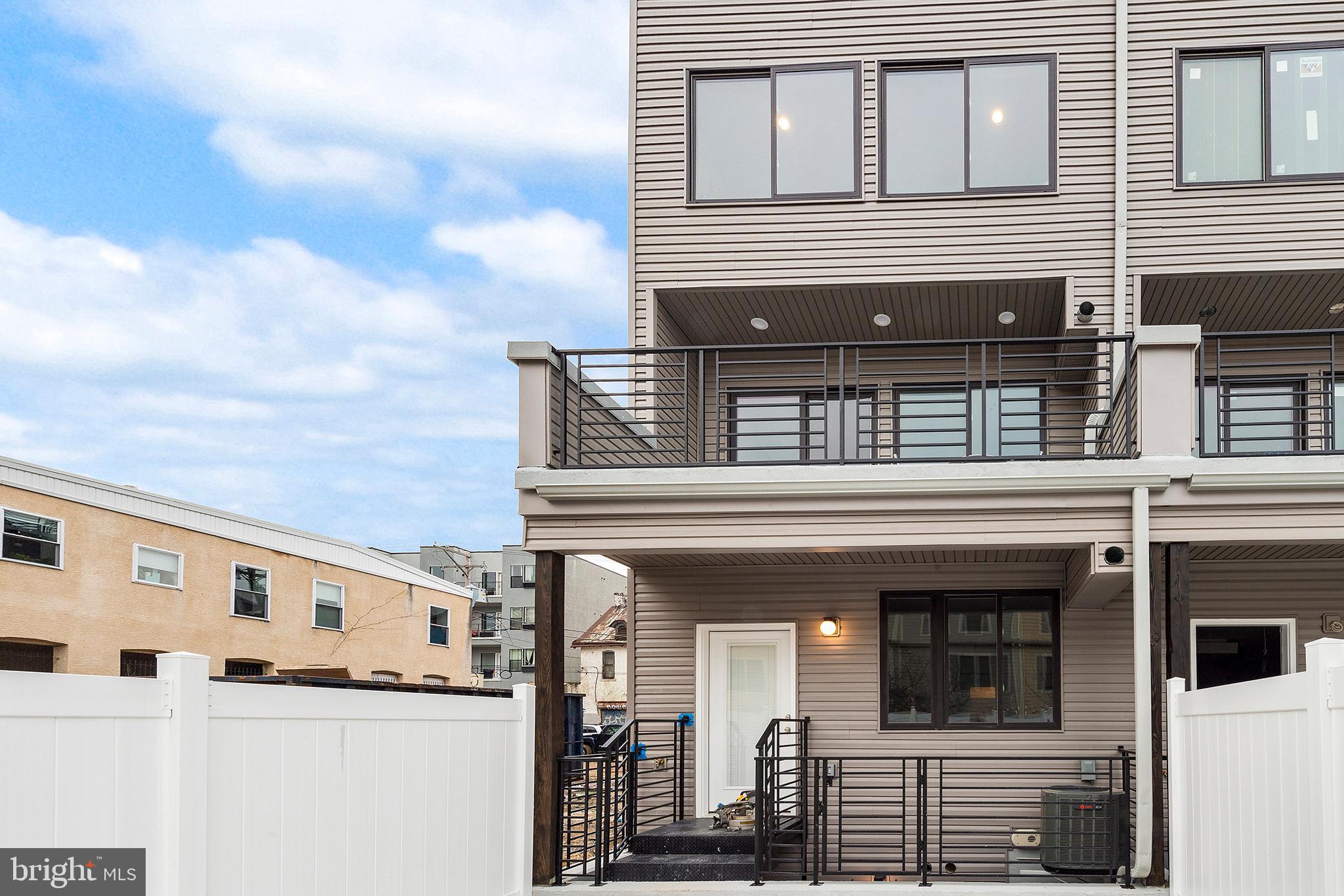 FRANCISVILLE - Residential