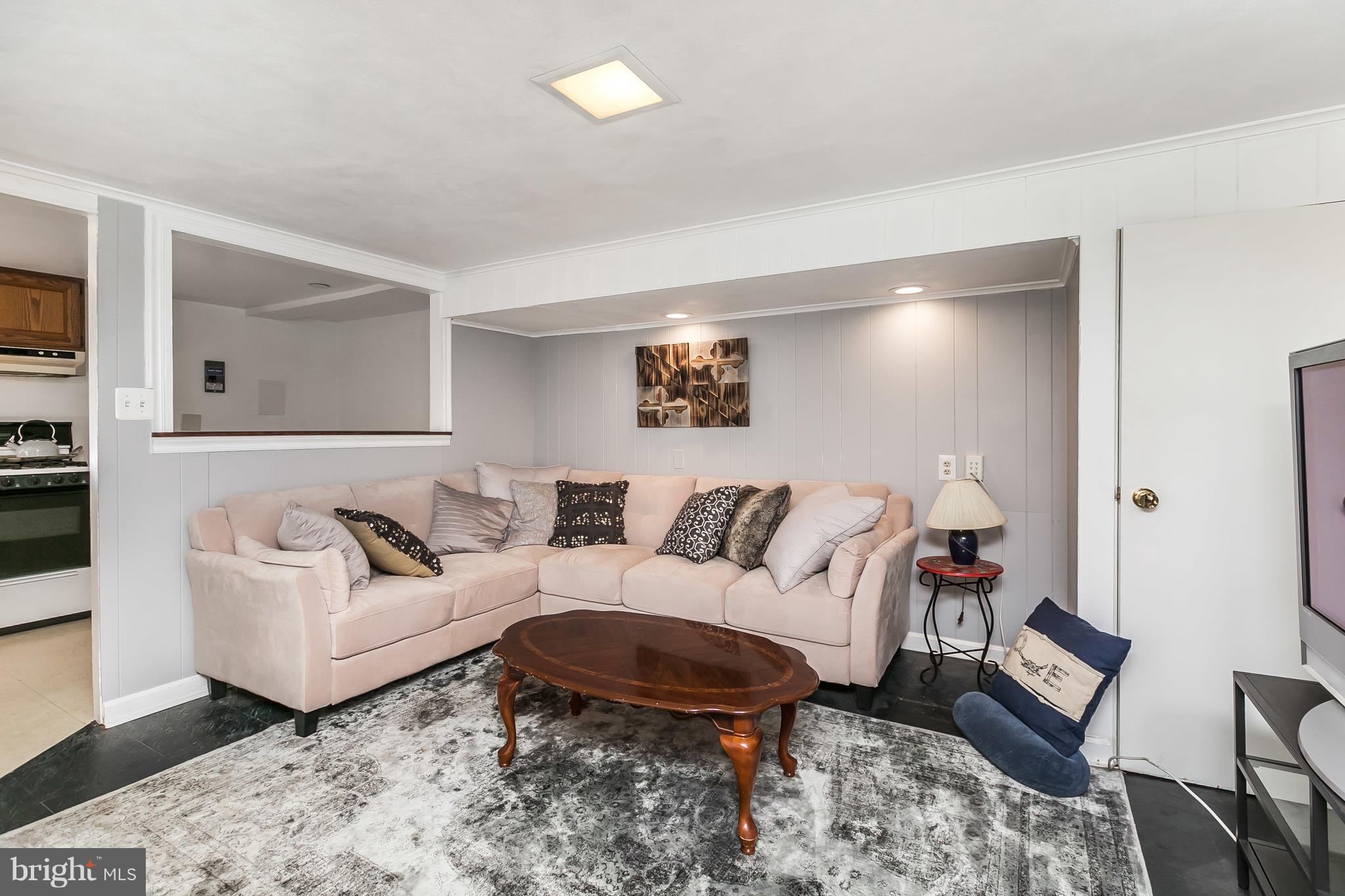 MOUNT WASHINGTON - Residential