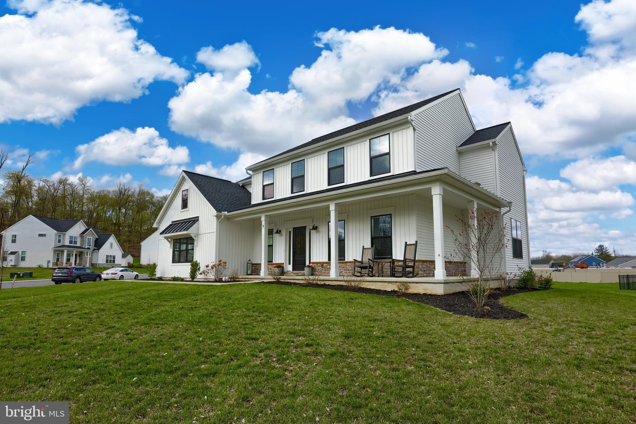9 WILLOW STREET