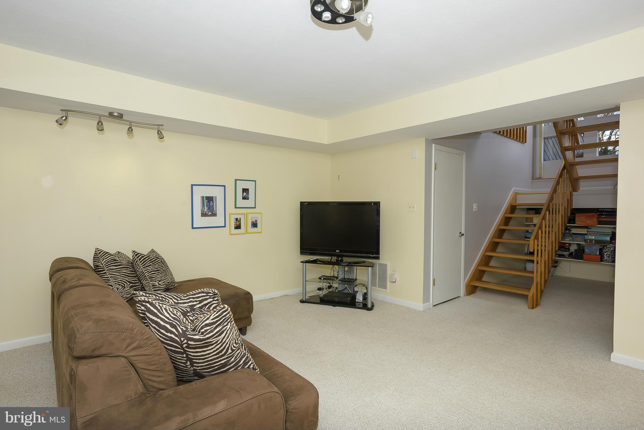 SHIPLEYS CHOICE - Residential