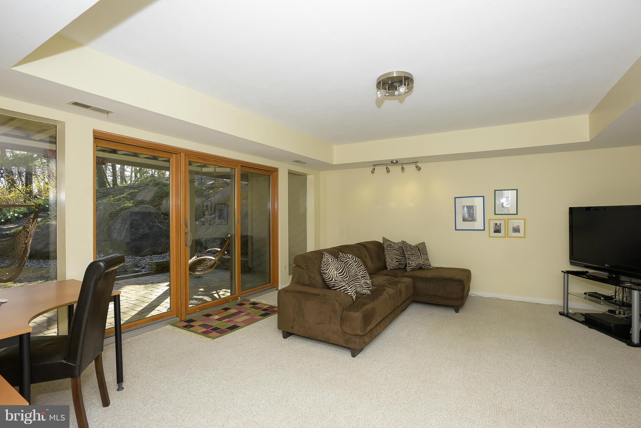 SHIPLEYS CHOICE - Residential