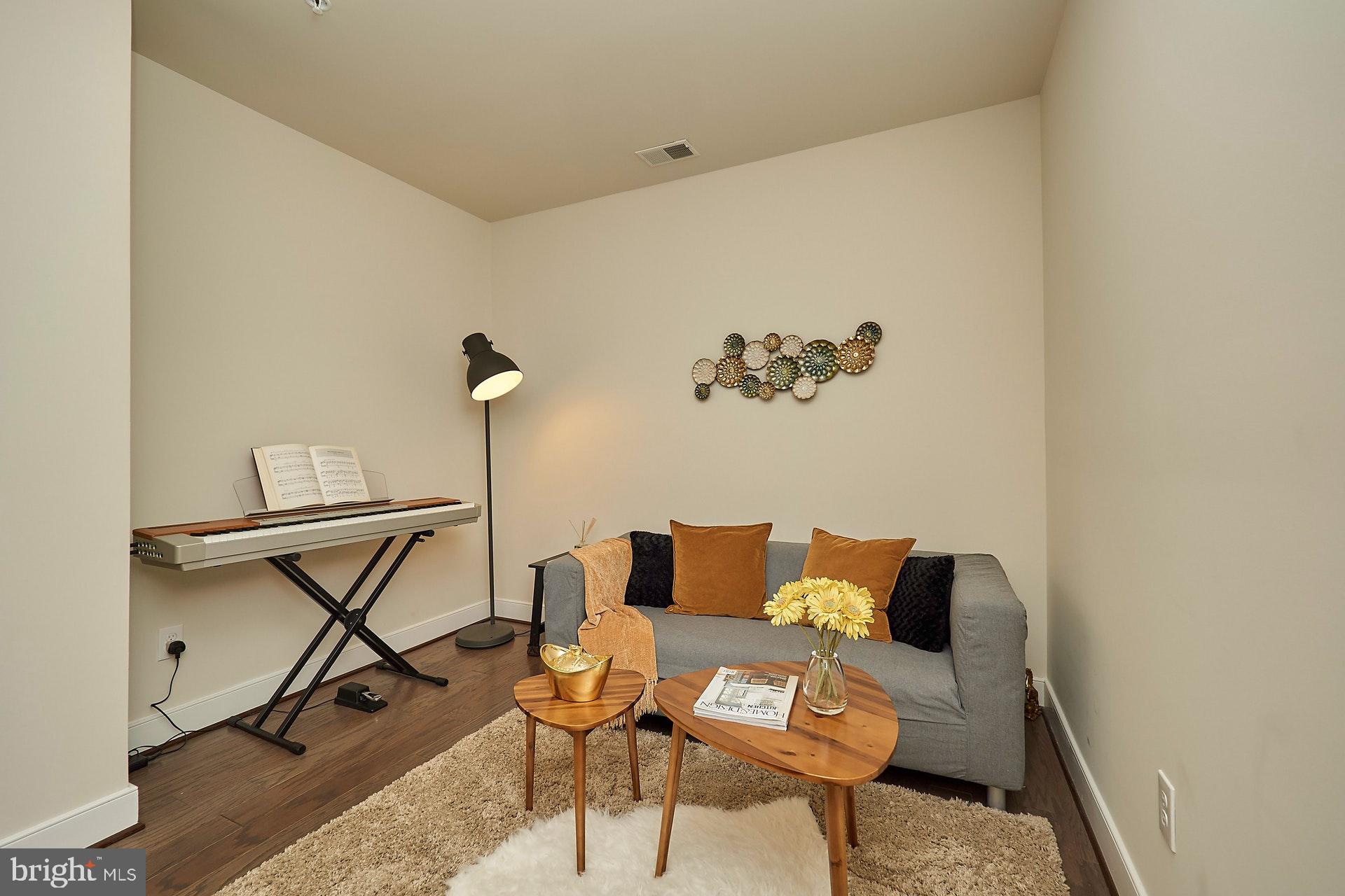 METROWEST - Residential