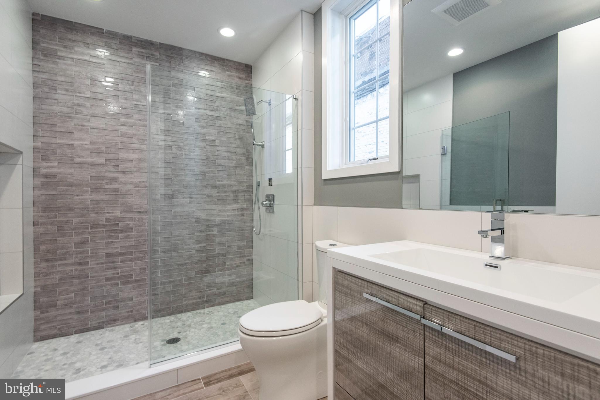 PASSYUNK SQUARE - Residential Lease