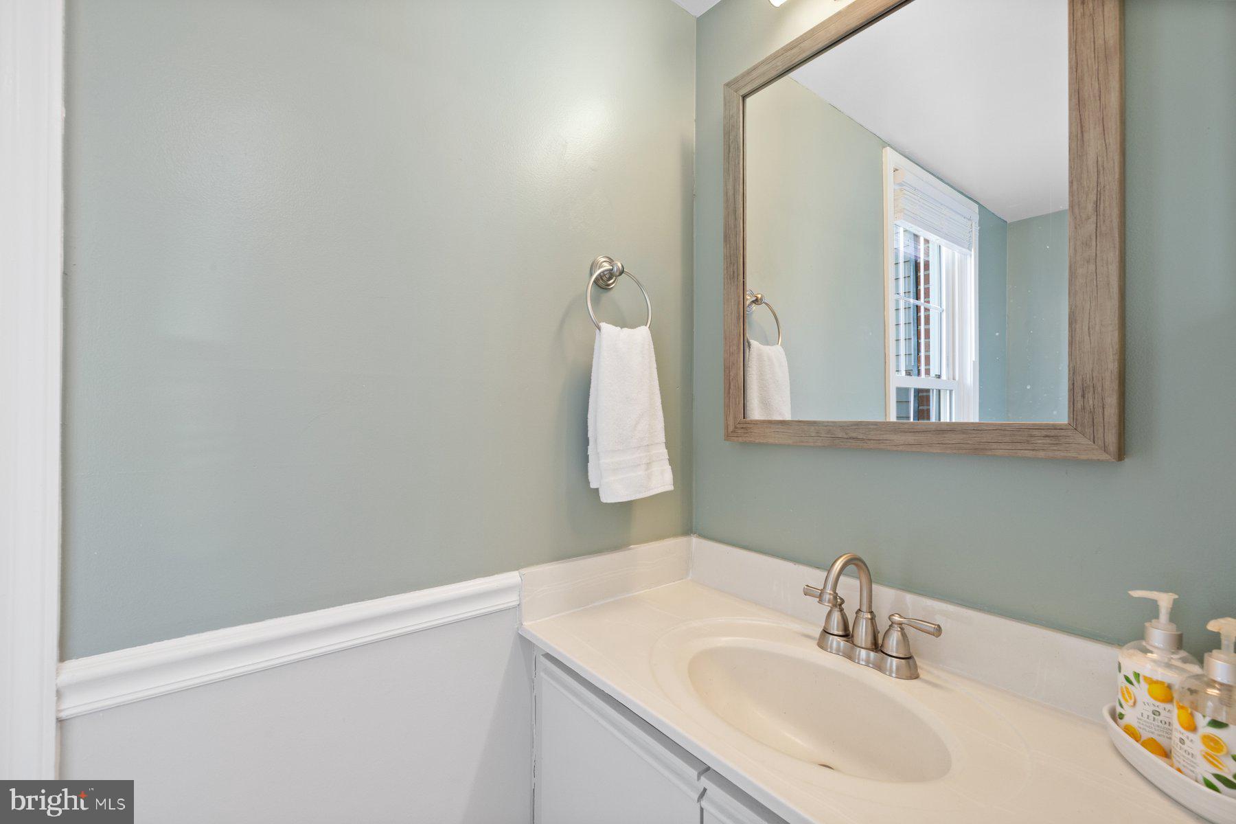 PINECREST - Residential